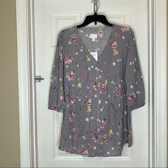 A:Glow Maternity Top Size Small Button Front Feminine Woven - Picture 1 of 11